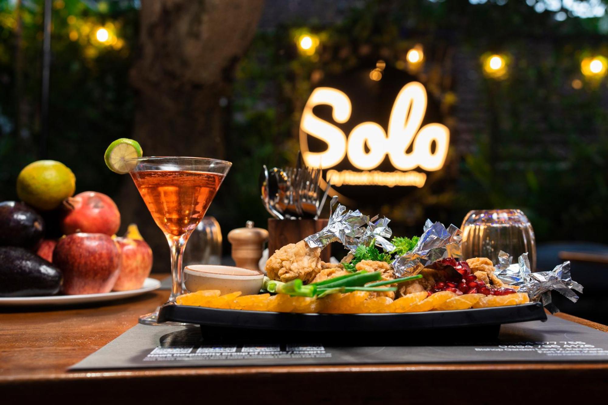 Solo Inn By Hawk Hospitality Kochi Exterior foto