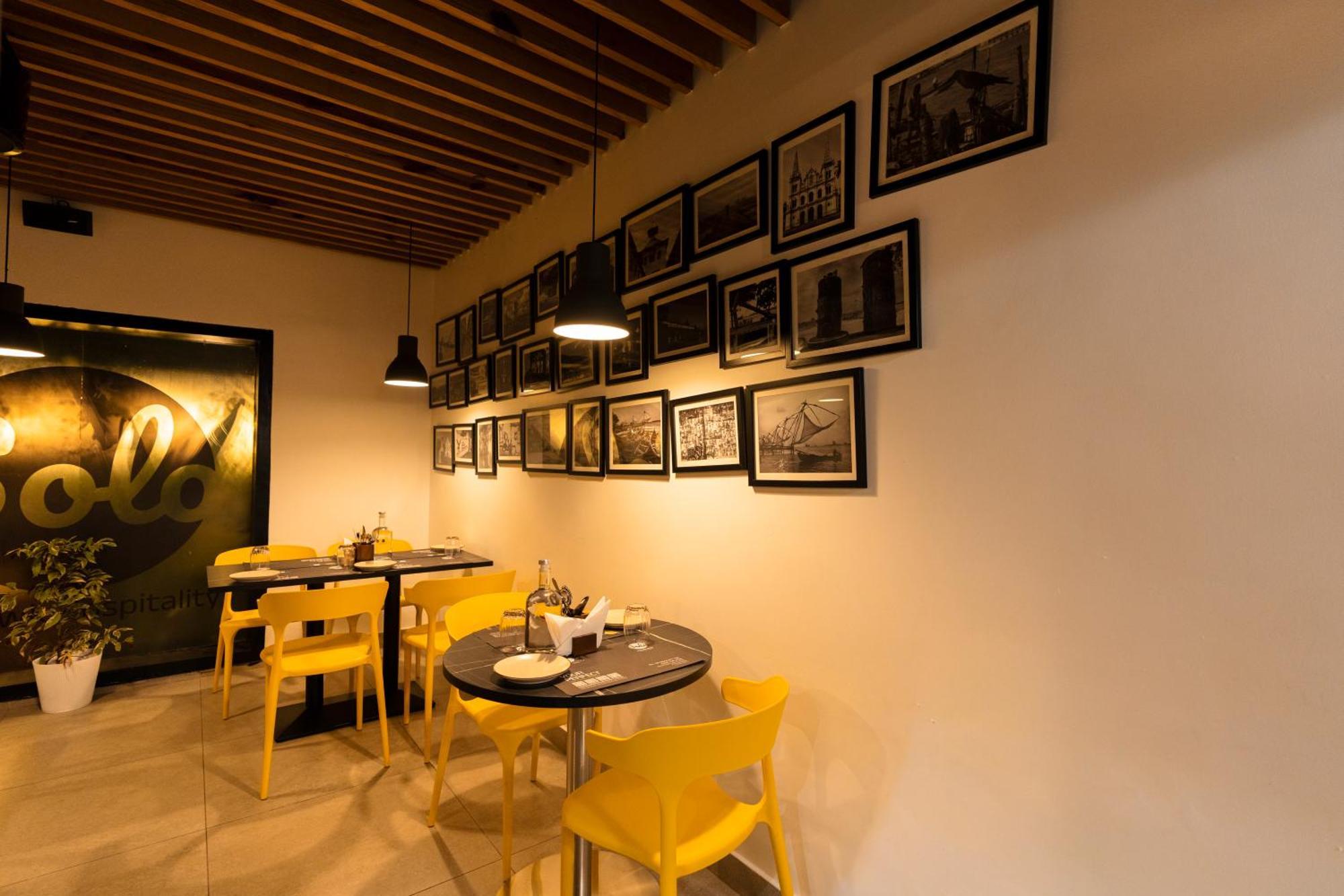 Solo Inn By Hawk Hospitality Kochi Exterior foto